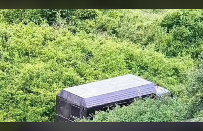 На Закарпатье грузовик прорвал границу: в Венгрии задержали 32 человека