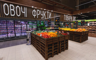 Як супермаркети Києва змінюють роботу з продуктами, які зберігаються в холодильниках