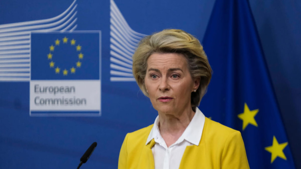 Урсула фон дер Ляйен анонсировала цель создания большинства в Европарламенте с проукраинскими силами