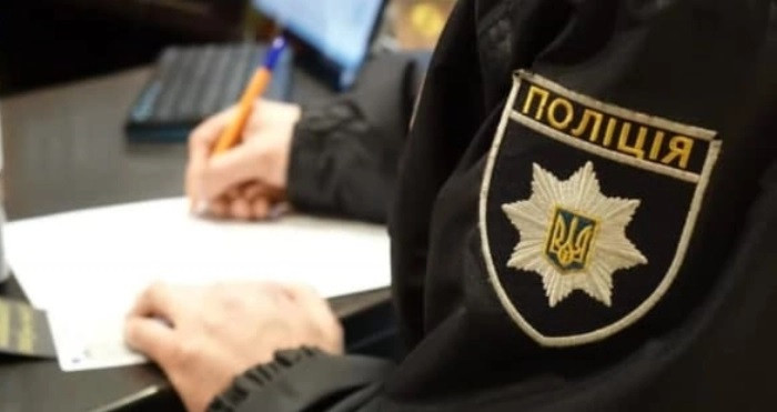 Житель Хмельнитчины предлагал полиции взятку, чтобы не отвечать за незаконное обращение психотропов: как его наказали