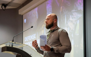 Міноборони напряму контрактуватиме зі світовими виробниками озброєння