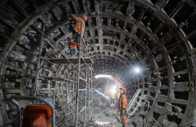 В Киевском метрополитене назвали сроки возобновления движения поездов между станциями «Демеевская» и «Лыбидская»