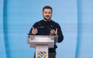 «Ми не можемо примушувати, але підтримаємо»: Володимир Зеленський оцінив необхідність повернення біженців в Україну