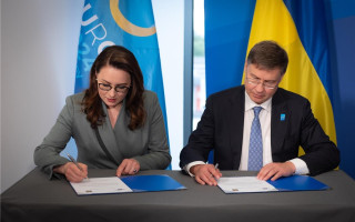 Євросоюз підписав перші угоди на 1,4 млрд євро у рамках Ukraine Facility