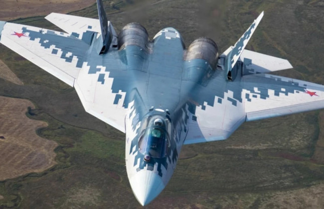 Украинские дроны атаковали два новейших российских истребителя Су-57