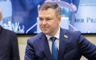 Шукатимемо баланс, щоб «не ділили на бідних і багатих», – Завітневич запевнив, що економічне бронювання буде
