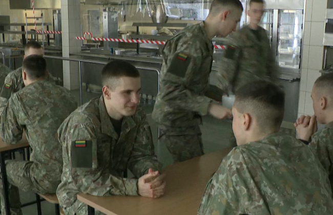 Парламент Литвы принял форму призыва в армию: какие изменения вводятся