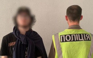 Запустил салют из окна многоэтажки: в Киеве задержали 18-летнего парня
