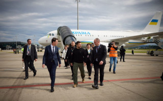 Зеленский прибыл в Швейцарию на Глобальный саммит мира