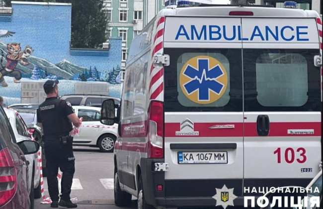 Трагедия в Киеве: 15-летний парень выпал с многоэтажки
