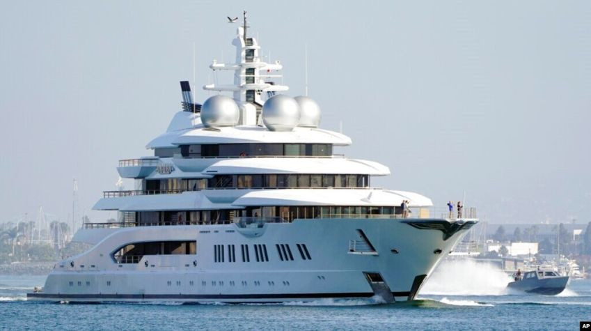 У США суд не дозволив уряду продавати арештовану яхту Amadea російського олігарха Керімова