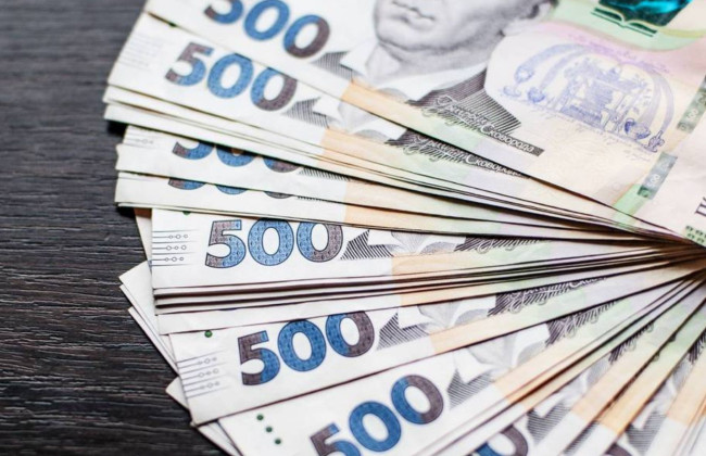 Кто имеет право на получение материальной помощи для решения социально-бытовых вопросов