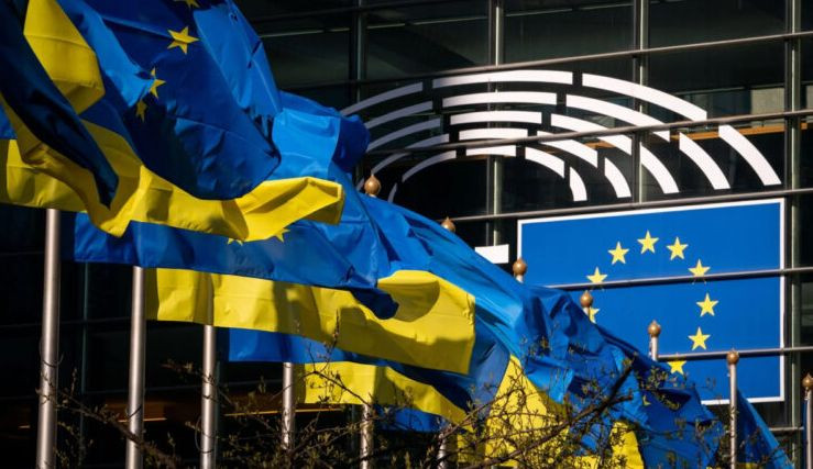 Совет ЕС поддержал продление временной защиты для беженцев из Украины до 2026 года