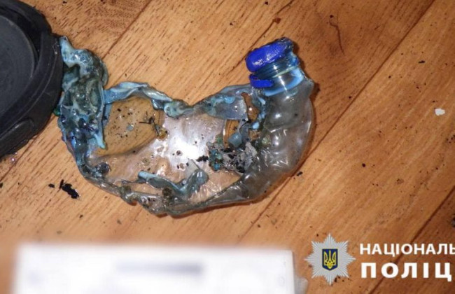 В Киевской области женщина облила сына легковоспламеняющейся жидкостью и подожгла