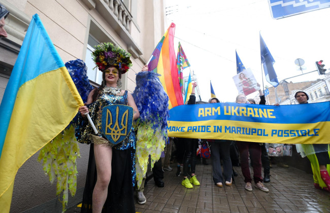 Вперше з початку повномасштабної війни у Києві проходить Марш Рівності: фото