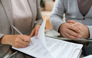 В які строки надсилається податкова вимога та які відомості вона повинна містити: роз’яснення