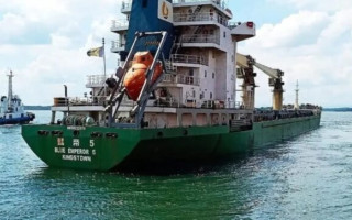 Екіпаж обстріляного в Червоному морі українсько-польського судна врятували