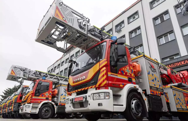 ГСЧС Украины получила 69 автомобилей от Великобритании, США, Японии и Эстонии