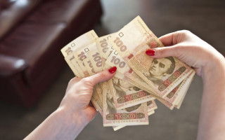 Пенсия по потере кормильца: нужно ли студенту подтвердить факт обучения