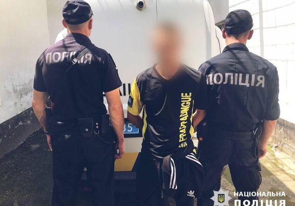 На Київщині чоловік підірвав гранату: є постраждалі