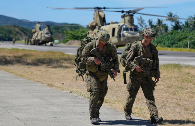 В США готовят к принятию законопроект об автоматическом военном учете мужчин 18-26 лет