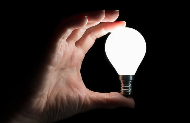 В нескольких областях Украины 17 июня отменили графики отключения света