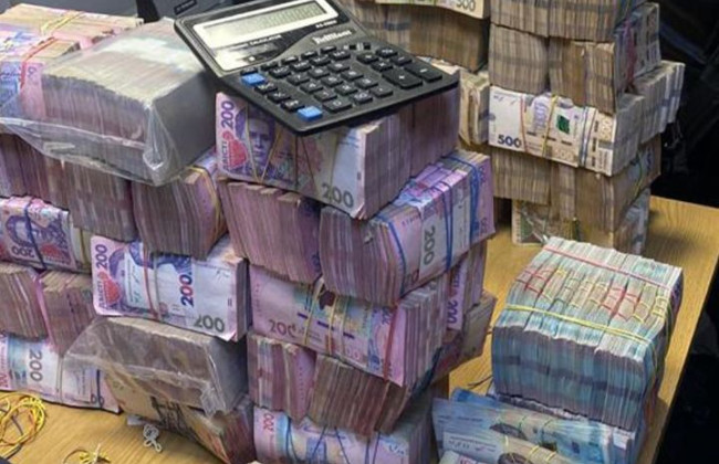 Экс-руководителя ГМС подозревают в хищении 88 млн грн на ремонте админздания в Киеве