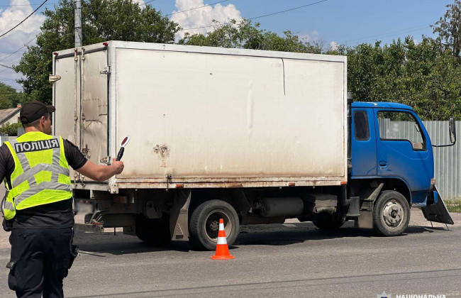 В Одессе грузовик сбил 9-летнего велосипедиста