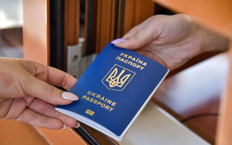 Президент подписал изменения в порядок оформления и обмена паспорта гражданина Украины и загранпаспорта