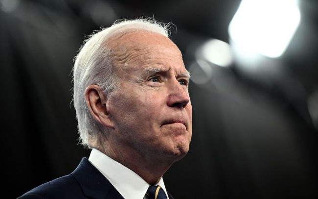 Джо Байден хочет отменить требование депортации для части иммигрантов без документов, состоящих в браке с гражданами США