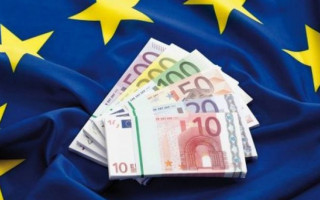 Еврокомиссия предусмотрела в бюджете ЕС на 2025 год 15,2 млрд евро для Украины