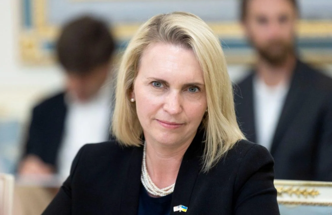 США делают большие инвестиции в Украину, нужно приложить еще больше усилий по борьбе с коррупцией – Посол США Бриджит Бринк