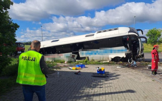 У Польщі перевернувся автобус з українцями: серед постраждалих є діти
