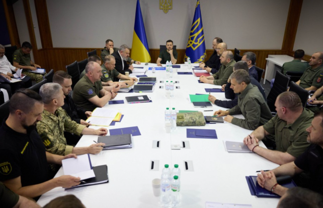 Кабмину поручено разработать льготную программу для стимулирования установки солнечных панелей и аккумуляторов: Президент провел Ставку