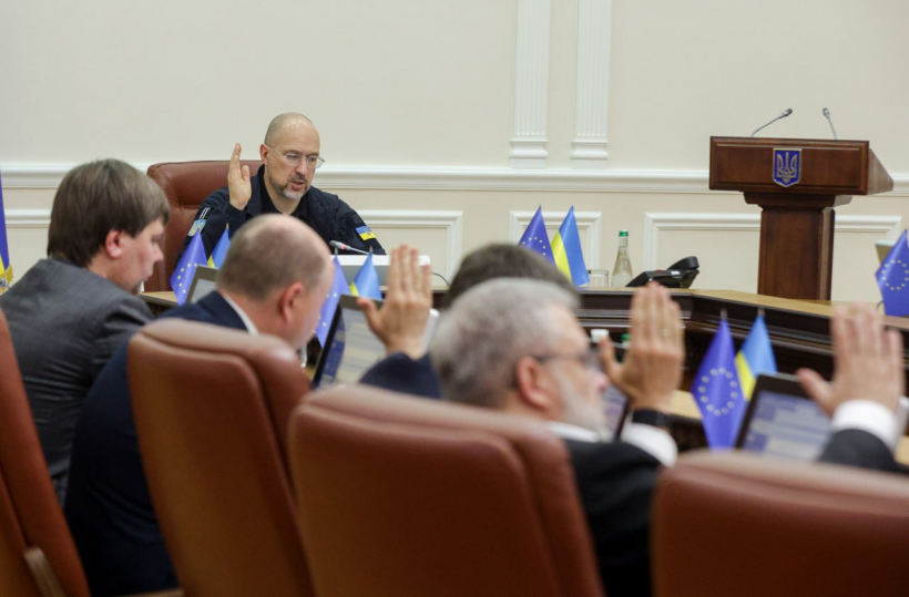 Кабмин утвердил порядок проведения базовой общевойсковой подготовки граждан Украины, получающих высшее образование, и полицейских