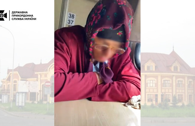 Цветастый платок, очки и клетчатая сумка: одессит замаскировался «под бабушку», чтобы добраться до границы со Словакией, видео