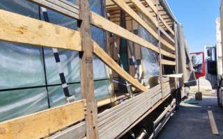 В Україну намагалися незаконно провезти понад 21 тонну скла з Ірану