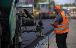 Коли відкриють рух зі зʼїздами та заїздами на новий шляхопровід на Оболоні – у КМДА відповіли