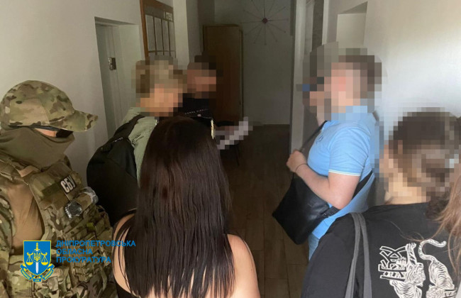 Продавали места для захоронения: в Днепре подозревают троих сотрудников коммунального предприятия горсовета