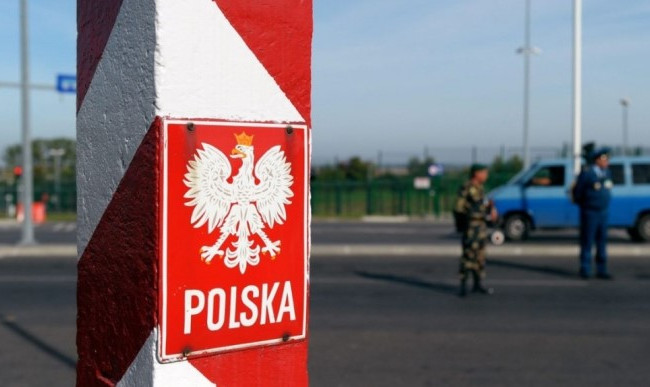 Польша рассматривает полное закрытие границы с Беларусью: что известно