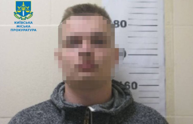 В Киеве таксист присвоил 400 000 грн, которые забыла жена пропавшего без вести воина