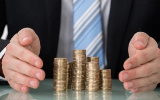 Середня зарплата держслужбовців у травні зросла на 32%, – Мінфін