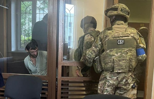 Подожгли авто ВСУ по заказу спецслужб рф: в Одессе задержали двух мужчин