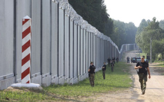Польща та країни Балтії закликали ЄС побудувати 700-кілометрову лінію оборони вздовж кордону з рф та Білоруссю