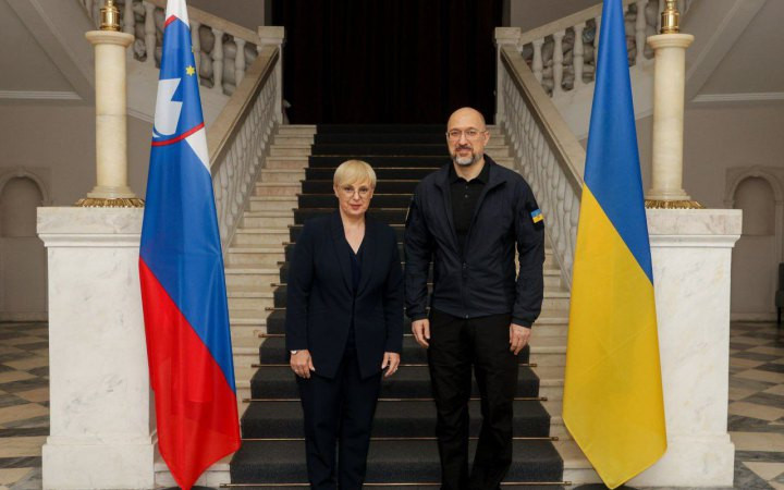 Украина и Словения подписали меморандум о защите украинских детей-беженцев