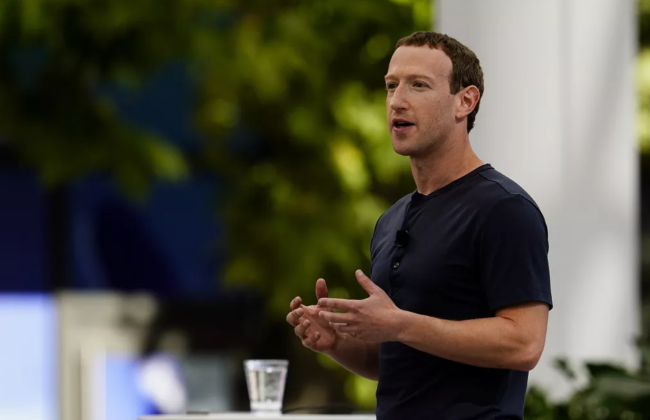 «Сотворяют Бога»: Цукерберг раскритиковал конкурентов из-за закрытых данных при создании искусственного интеллекта