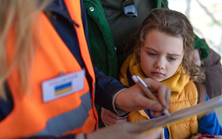 Особливості примусової евакуації дітей із зони бойових дій