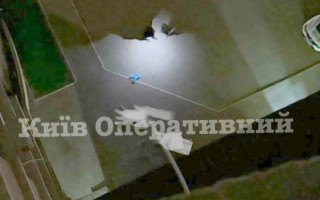 У Києві двоє підлітків впали з багатоповерхівки: у поліції розповіли деталі