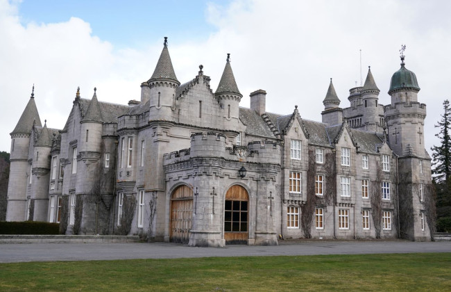 Королевский замок Балморал впервые за более чем 170 лет открыли для туристов