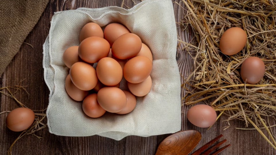 ЕС задействовал пошлины на яйца и сахар из Украины из-за превышения объемов импорта